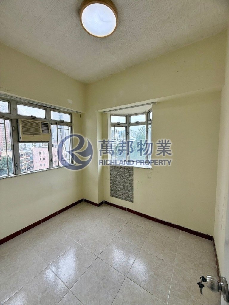 富景大廈 FULL KING BLDG 低層 - 萬邦物業 - 大埔地產代理