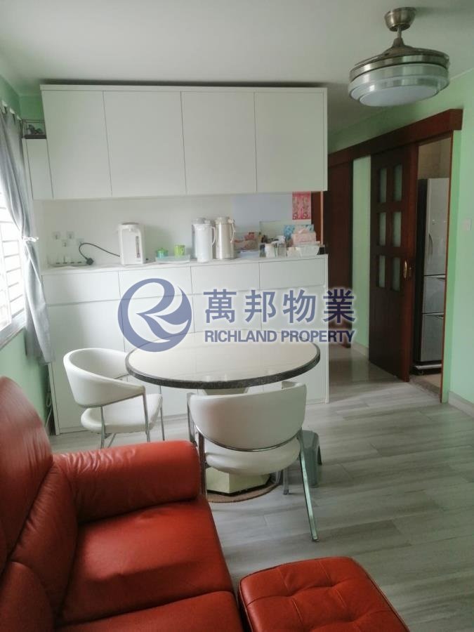 布心排村 PO SAM PAI TSUEN 中層