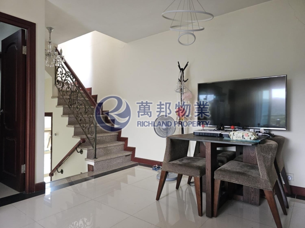 放馬莆 FONG MA PO 低層